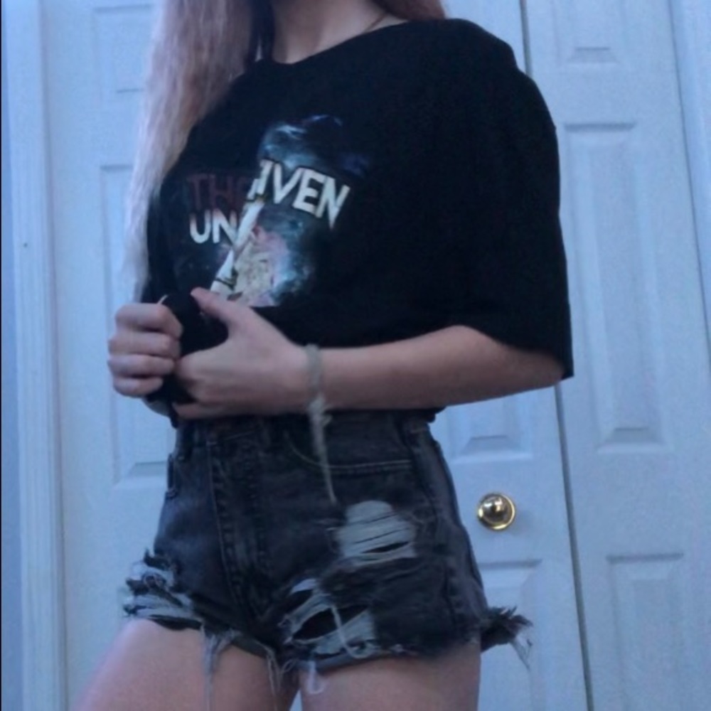 Black long t-shirt - Picture 3 of 3